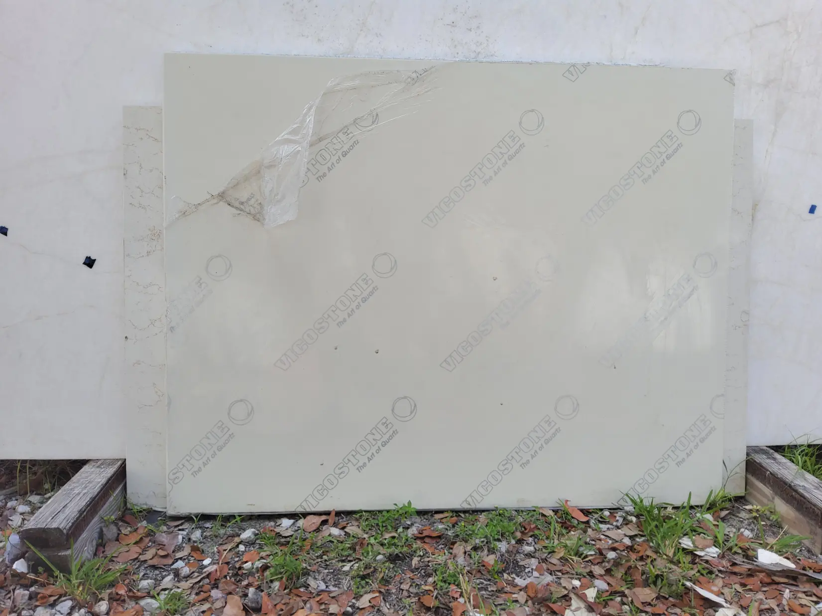 THAZOS · Quartz · 3 cm · — · 58" x 46"