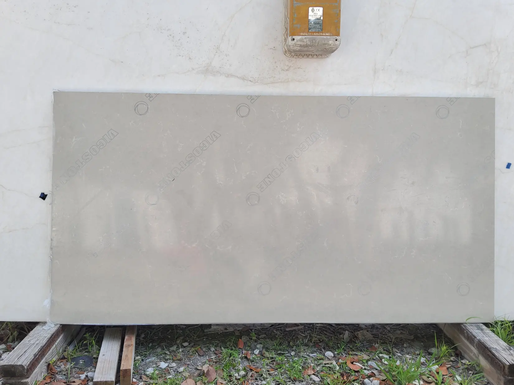 DOLCE VITA · Quartz · 3 cm · — · 73 1/2" x 38"