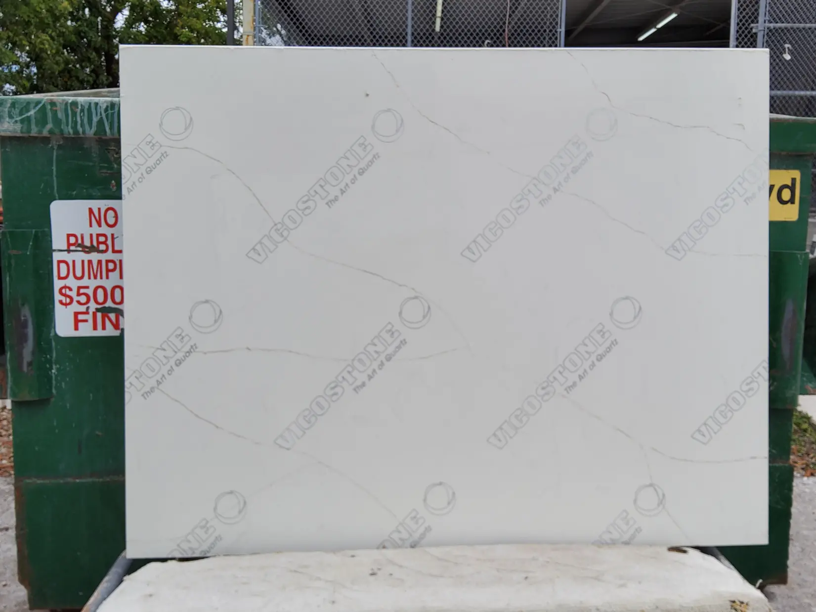 LINCOLN · Quartz · — · — · 50 1/2" x 39 1/4"