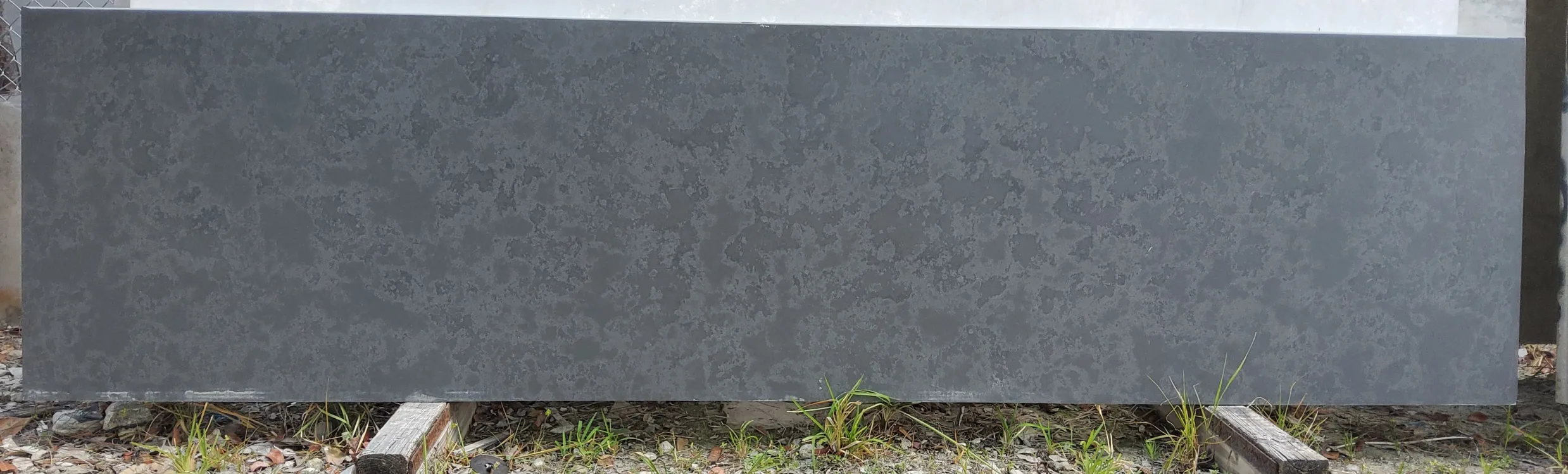 Pompeii Tartufo Honed · Quartz · 3 cm · — · 130" x 33"