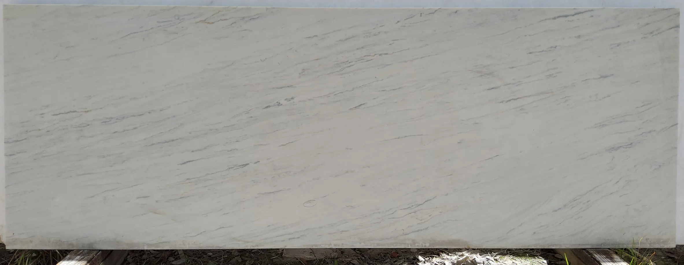 Calacatta Titan · Quartz · 3 cm · — · 92 1/2" x 33 1/2"