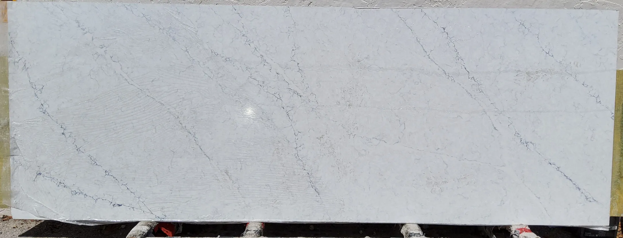 Seascape · Quartz · 3 cm · — · 102" x 37"