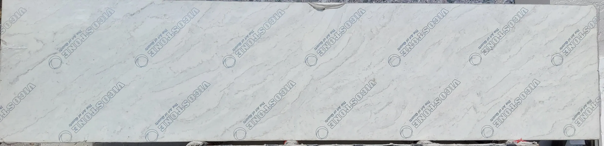 Pompeii Volaza · Quartz · 3 cm · — · 120" x 28"